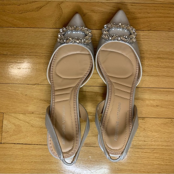 Adrienne Vittadini Suzer Jewel Embellished Pump in Silver - Size 8 - Picture 5 of 7